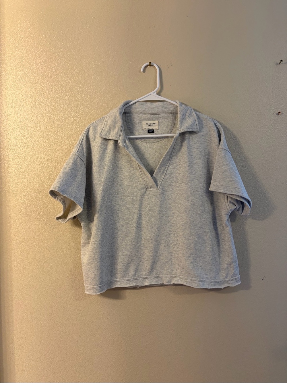 American Eagle Light Heather Gray Crewneck Sweatshirt